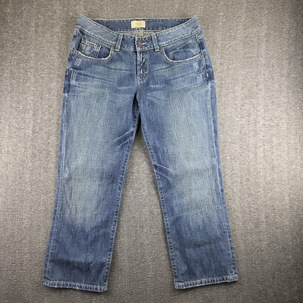 BKE Denim Capri Jeans Womens 31 Blue Medium Wash Mid Rise Embroidered 32x26